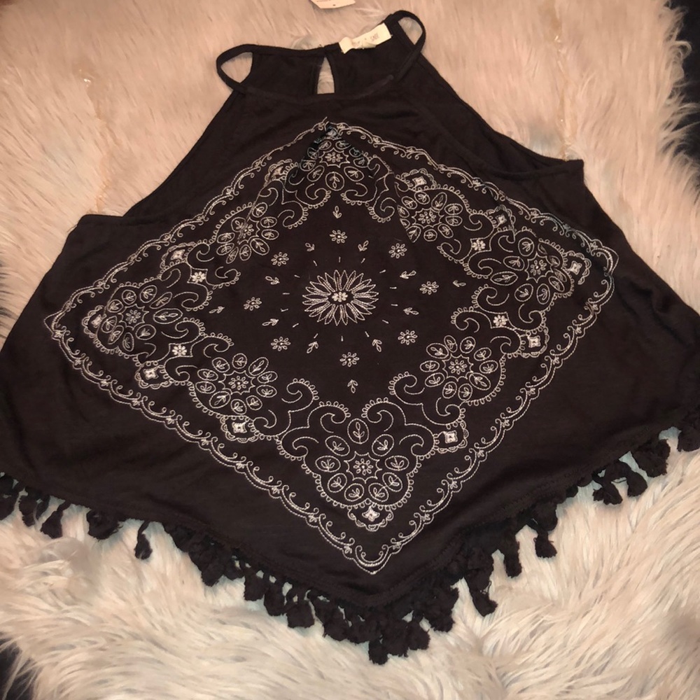 3 for $25 
NWT Cute flows top